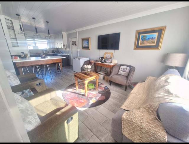 3 BEDROOM TOWNHOUSE FOR SALE IN DANA BAY